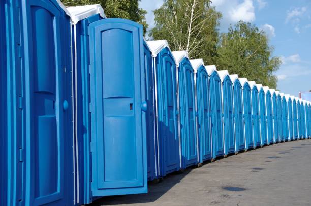 Best Portable restroom trailer rental  in Standish, MI